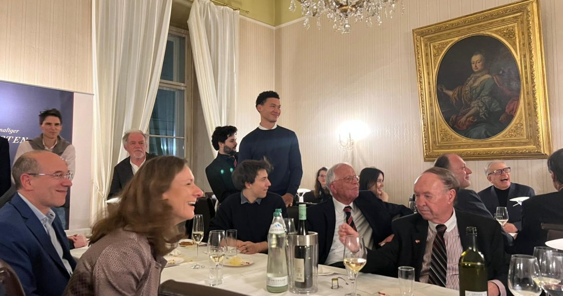 WhatsApp Image 2025-12-19 at 13.42.17